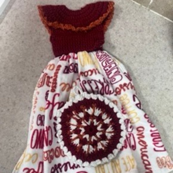 Kitchen Towel Topper w/Pot Holder - Handcrafted - Picture 4 of 6